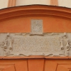 proszkow-zamek-portal-inskrypcja