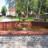 trzebnica-ul-bochenka-fontanna-2